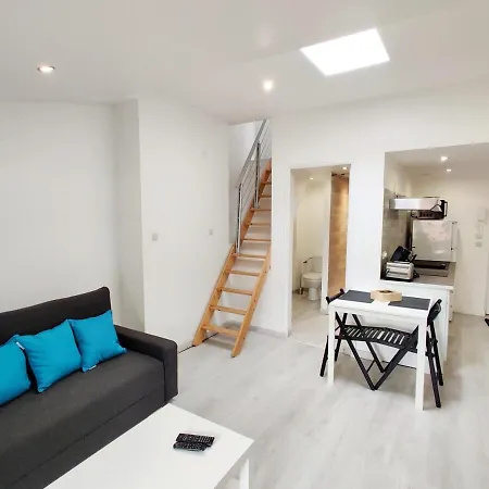 Апартаменты L'atelier Des Carmes