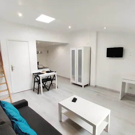 L'atelier Des Carmes Apartment *